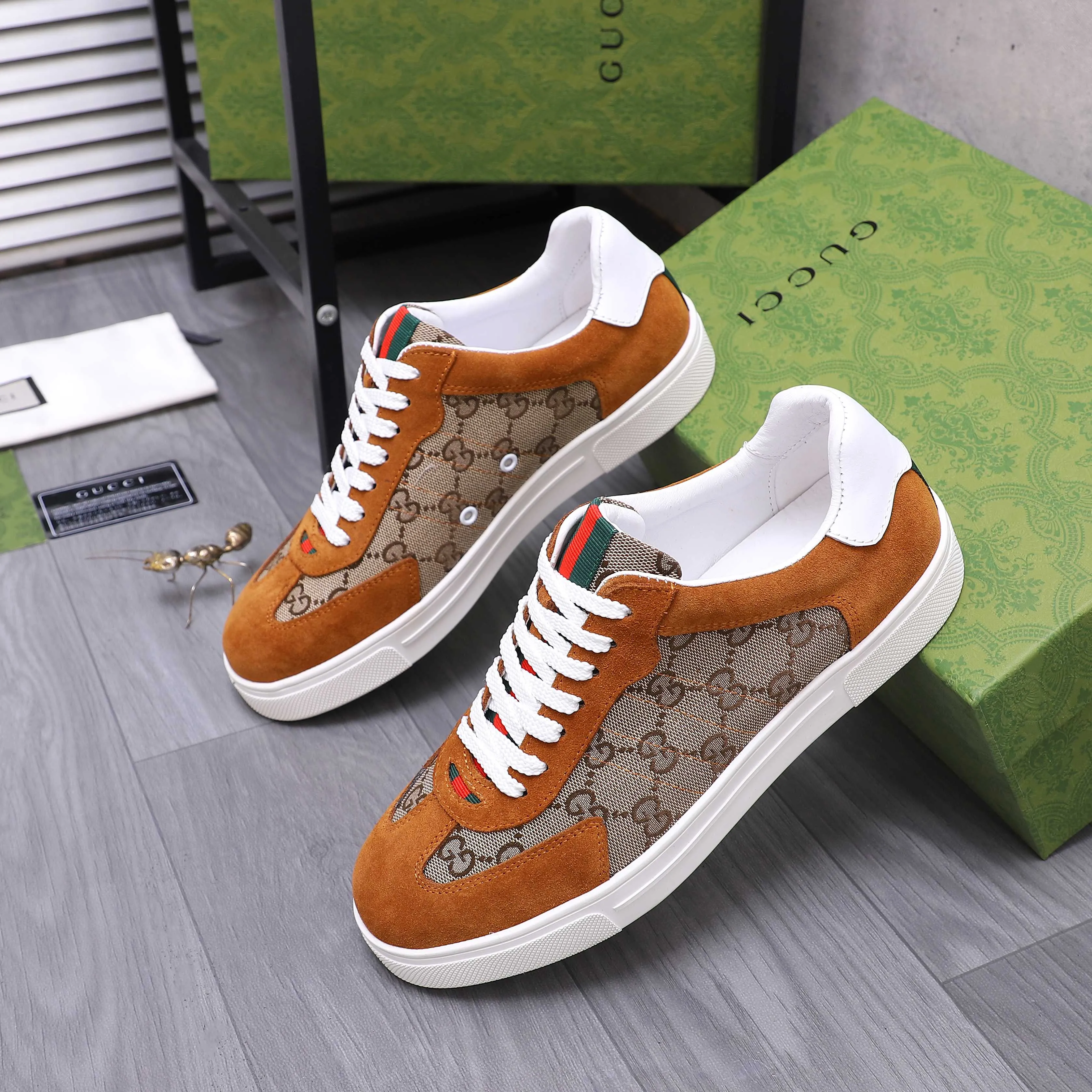 Men's shoes 💰p400 Product trademark: GUCCI "Gucci" casual lace-up men's shoes Regular size: 38-45 (45 is custom-made and non-returnable) Product materials: Selected classic woven stitching frosted cowhide upper, pigskin lining, original rubber outsole